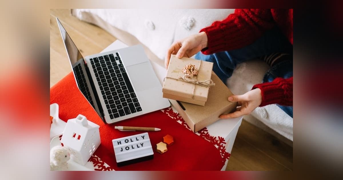 Best Ways To Use AI For Holiday Shopping