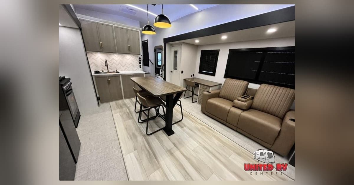 United RV Highlights Entegra Vision XL and Used Campers for Georgia Travelers