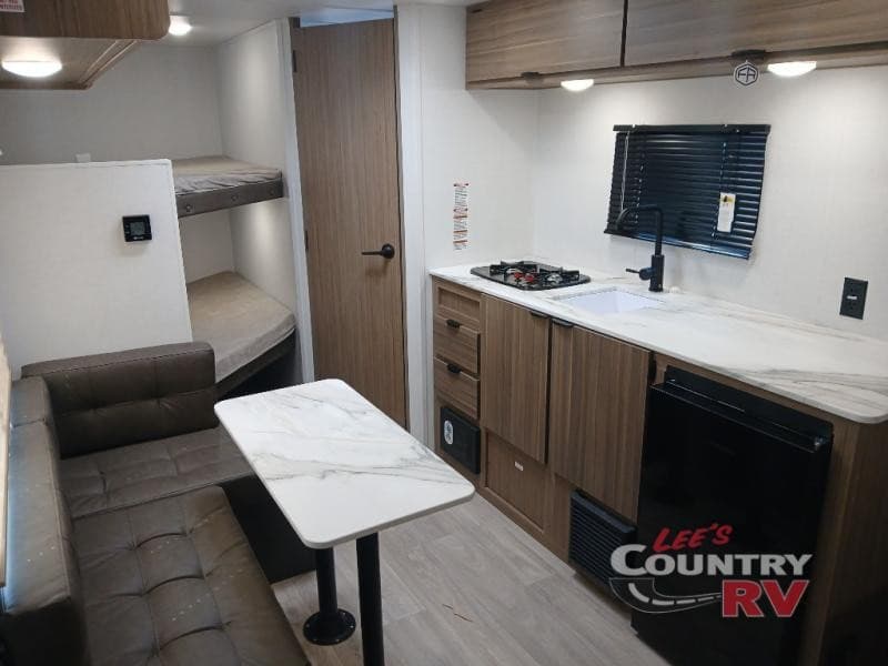 Lee's Country RV Expands Indiana Inventory with 2026 Models and Enhanced Services
