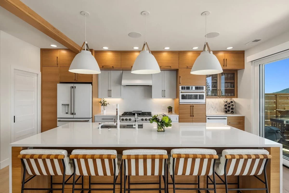 Sammamish Contractor Higgason Homes Delivers Comprehensive Remodeling Services from Cabinet Updates to Full Renovations