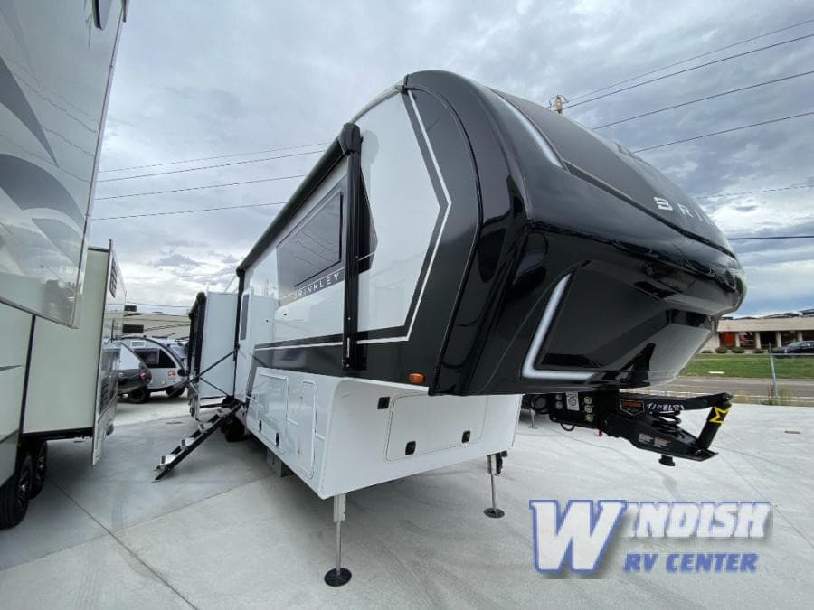 Windish RV Center Expands Inventory of Lightweight Travel Trailers and Fifth Wheels in Colorado