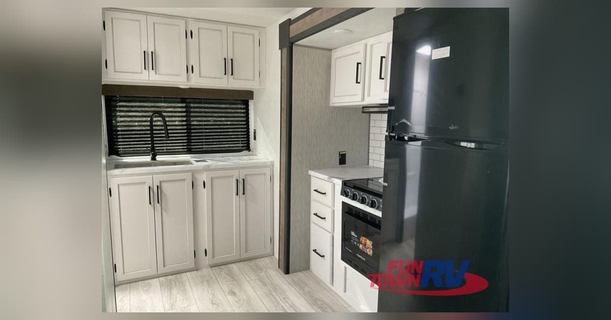 Fun Town RV Expands Inventory with Spacious Fifth Wheels and Family-Friendly Travel Trailers